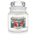 Lumanare parfumata in suport de sticla, Yankee Candle, 30 ore, 104 g, plaja exotica/cocktail de fructe
