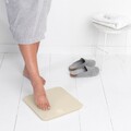 Cantar digital pentru baie, Brabantia, Soft Beige, 30x30x2.4 cm, max 180 kg, sticla, bej