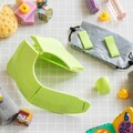 Reductor de scaun de toaleta pliabil pentru copii Foltry, InnovaGoods, 34 x 29 x 6 cm, verde