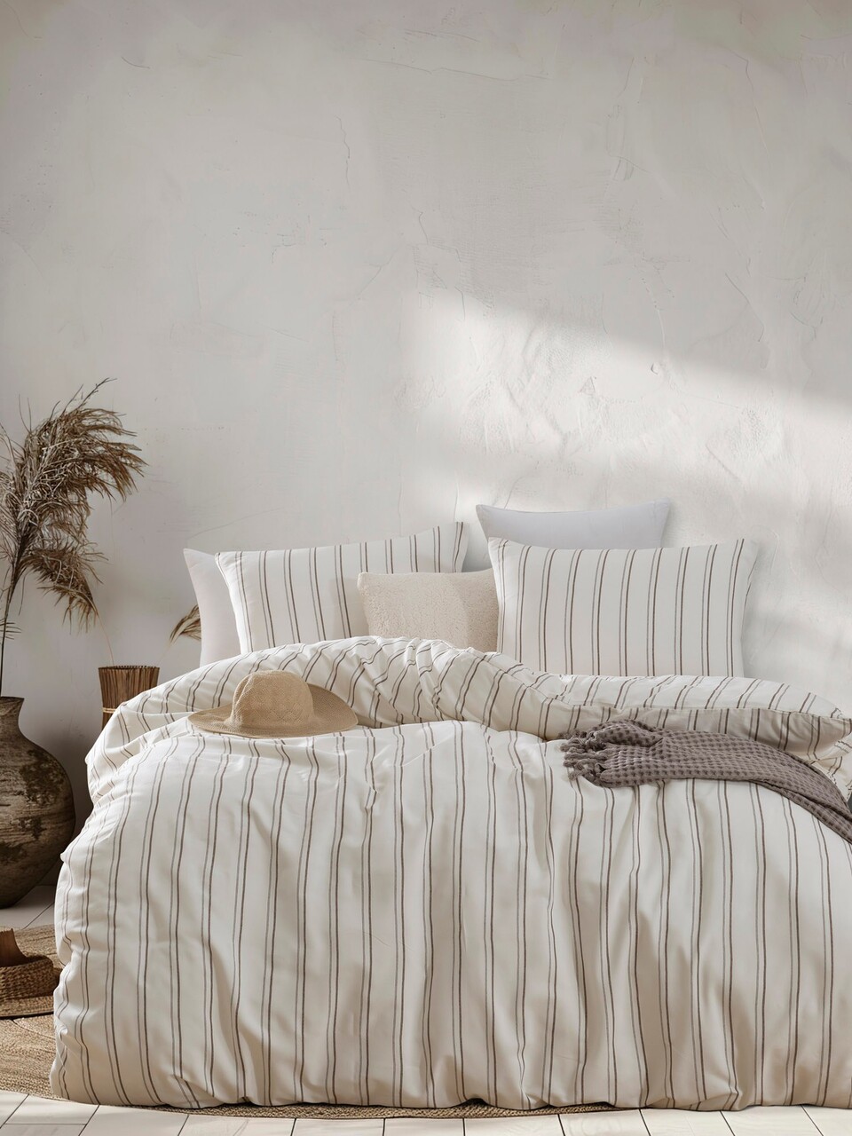 Lenjerie de pat dubla 3 piese, Hamilton - Beige, EnLora Home, 70% bumbac/30% poliester