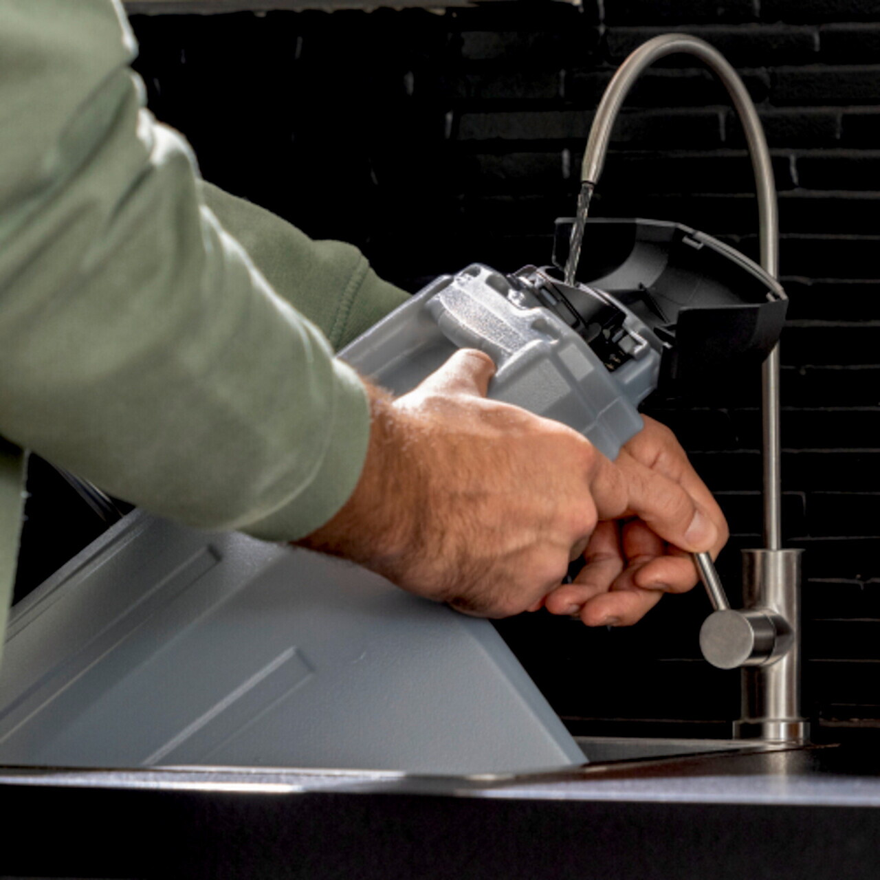 Aspirator cu spalare prin injectie-extractie SE 4, Karcher, alb/negru — imaginea 5
