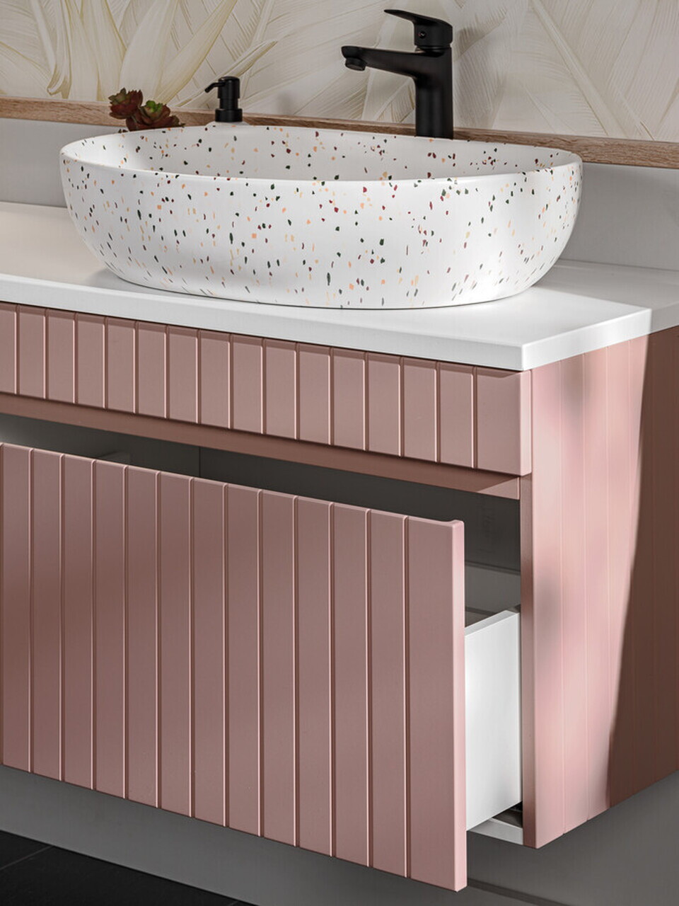 Set mobilier baie Iconic Rose Lili 80 cm, dulap inalt, masca cu lavoar si oglinda, Comad, MDF/PAL, roz - view 3
