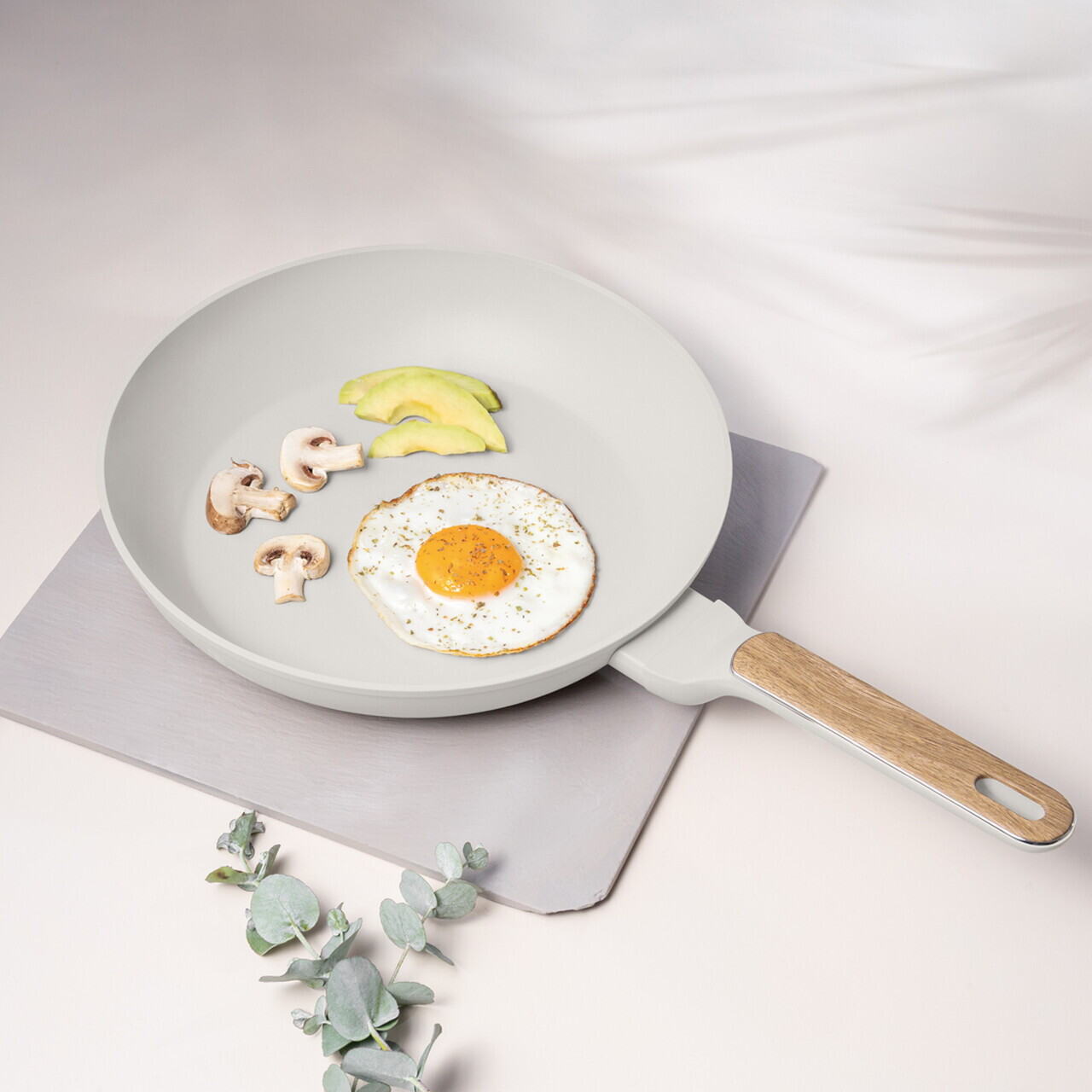 Tigaie Berlinger Haus, Sahara Nordic, 28 cm, 2.4 L, aluminiu forjat, crem mat/natur - view 5