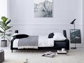Canapea extensibila, Lilas, Mazzini Sofas, 3 locuri, cu lada de depozitare, 215x94x90 cm, catifea, albastru inchis