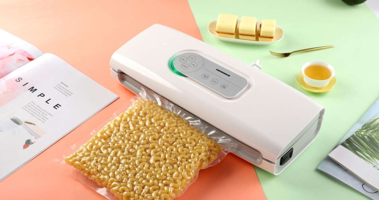 Aparat pentru vidat alimente Food Power, Heinner, 140W, alb