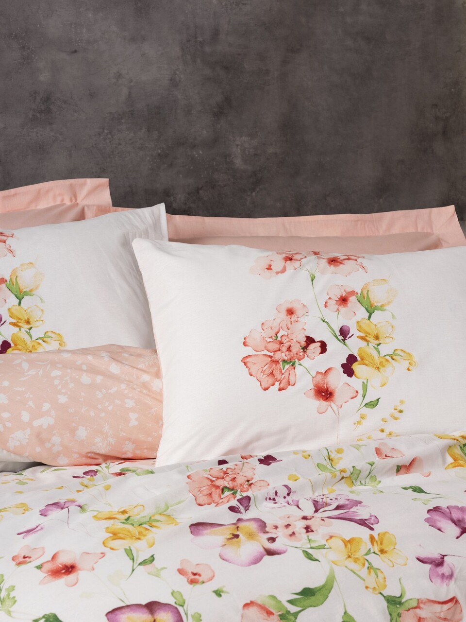 Lenjerie de pat dubla, Emma v2 - Salmon, Cotton Box, Bumbac Ranforce - 1 | YEO