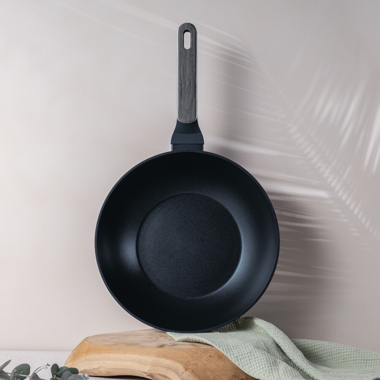 Tigaie Wok Berlinger Haus, Deep Sea, 28 cm, 3.5 L, aluminiu forjat, albastru mat/gri - imagine 2