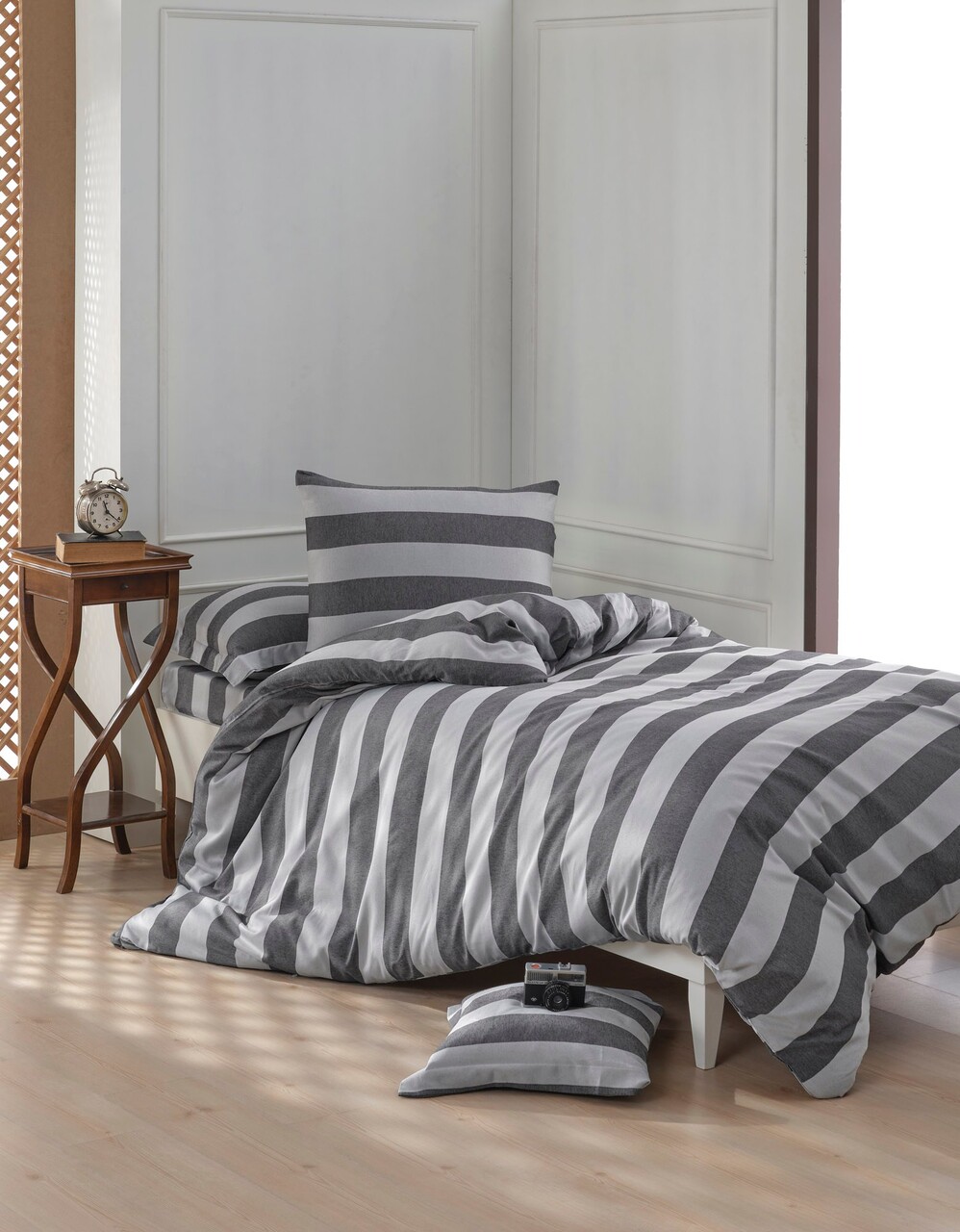 Lenjerie de pat pentru o persoana, Max Yollu Saten - Black, EnLora Home, 70% bumbac/30% poliester