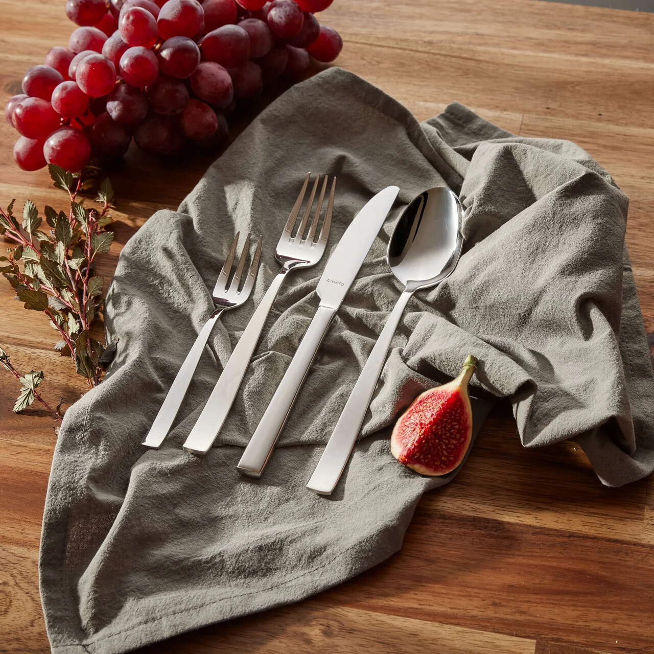 Set tacamuri 24 piese Amefa, Martin, inox 18/10, argintiu