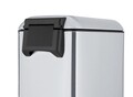Cos de gunoi cu pedala Design, Wenko, 23.5x41x55 cm, inox/polipropilena, argintiu/negru