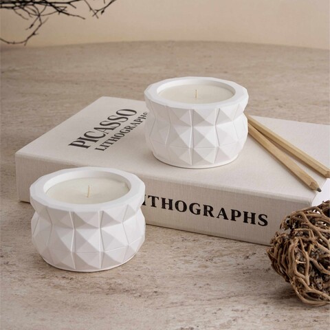 Lumanare, Gizeda, Alb