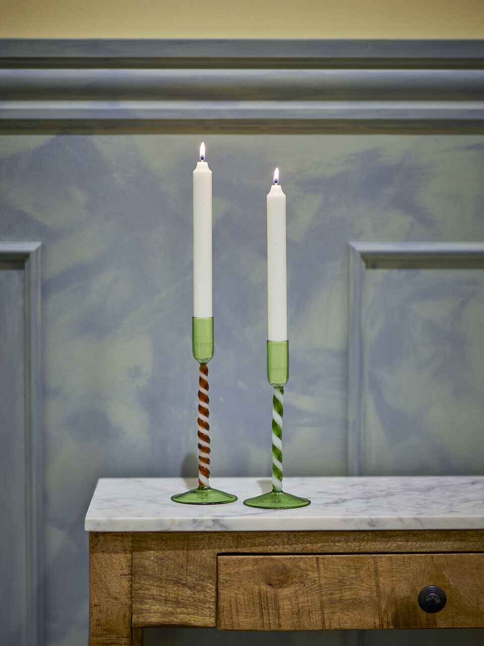 Set 2 suporturi pentru lumanare, Bloomingville, Swirlie, 8x22 cm, sticla, verde — imaginea 2