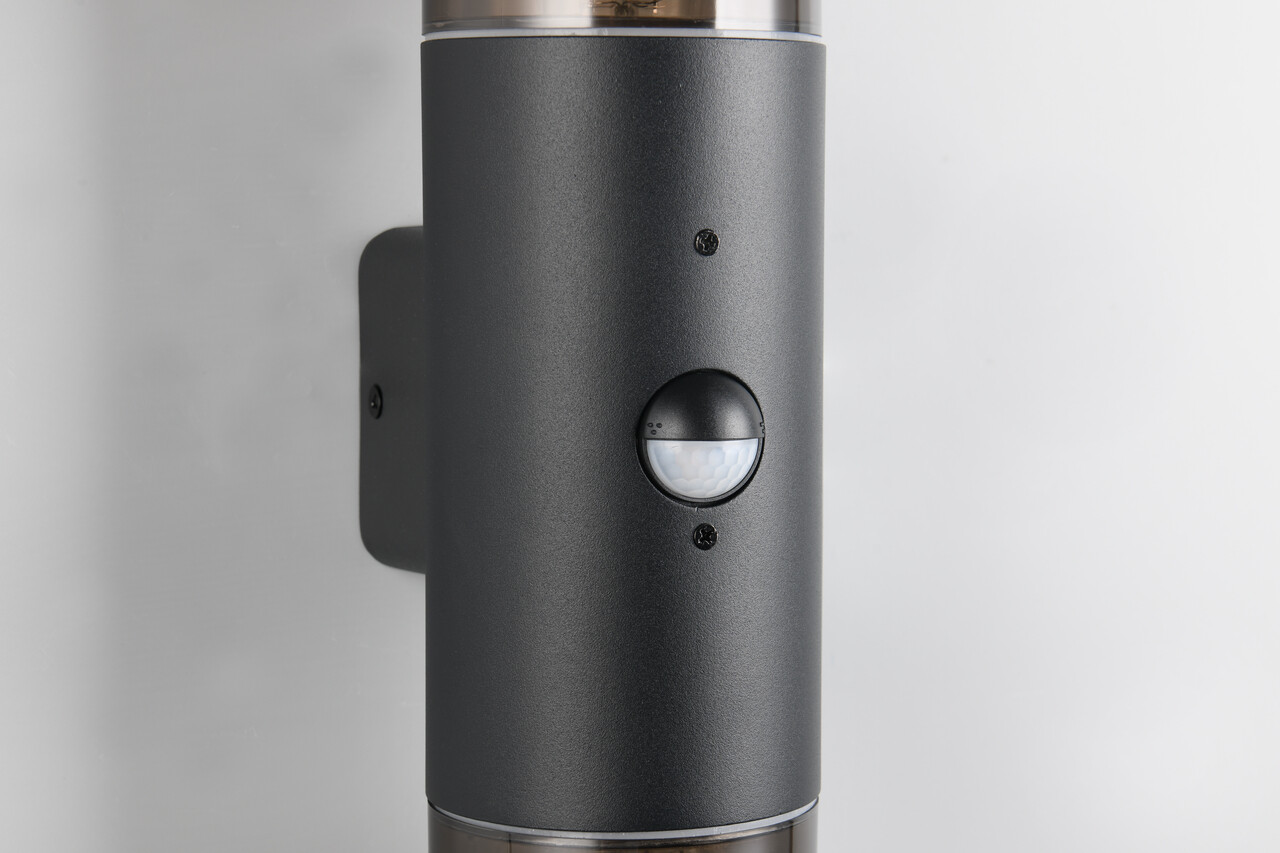 Aplica de perete pentru exterior cu senzor Hoosic, TRIO, 8.5x11.8x33 cm, 28W, 2x E27, aluminiu, negru mat