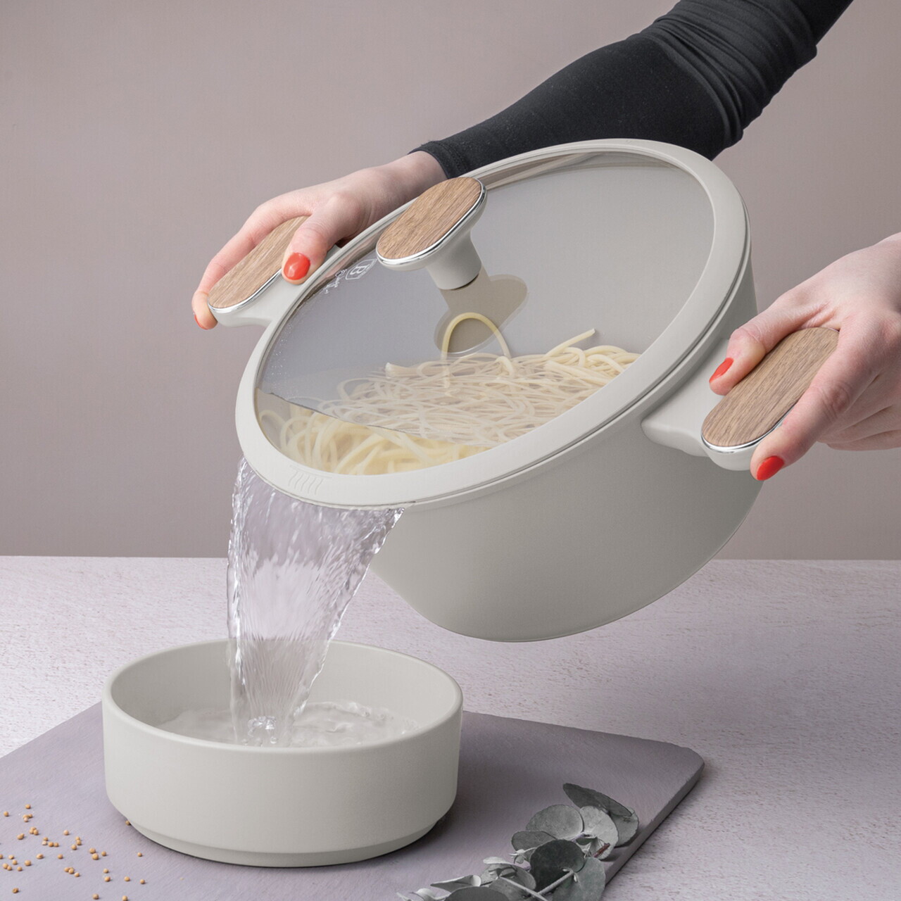 Oala cu capac Berlinger Haus, Sahara Nordic, 24 cm, 4.3 L, aluminiu forjat, crem mat/natur - imagine 3