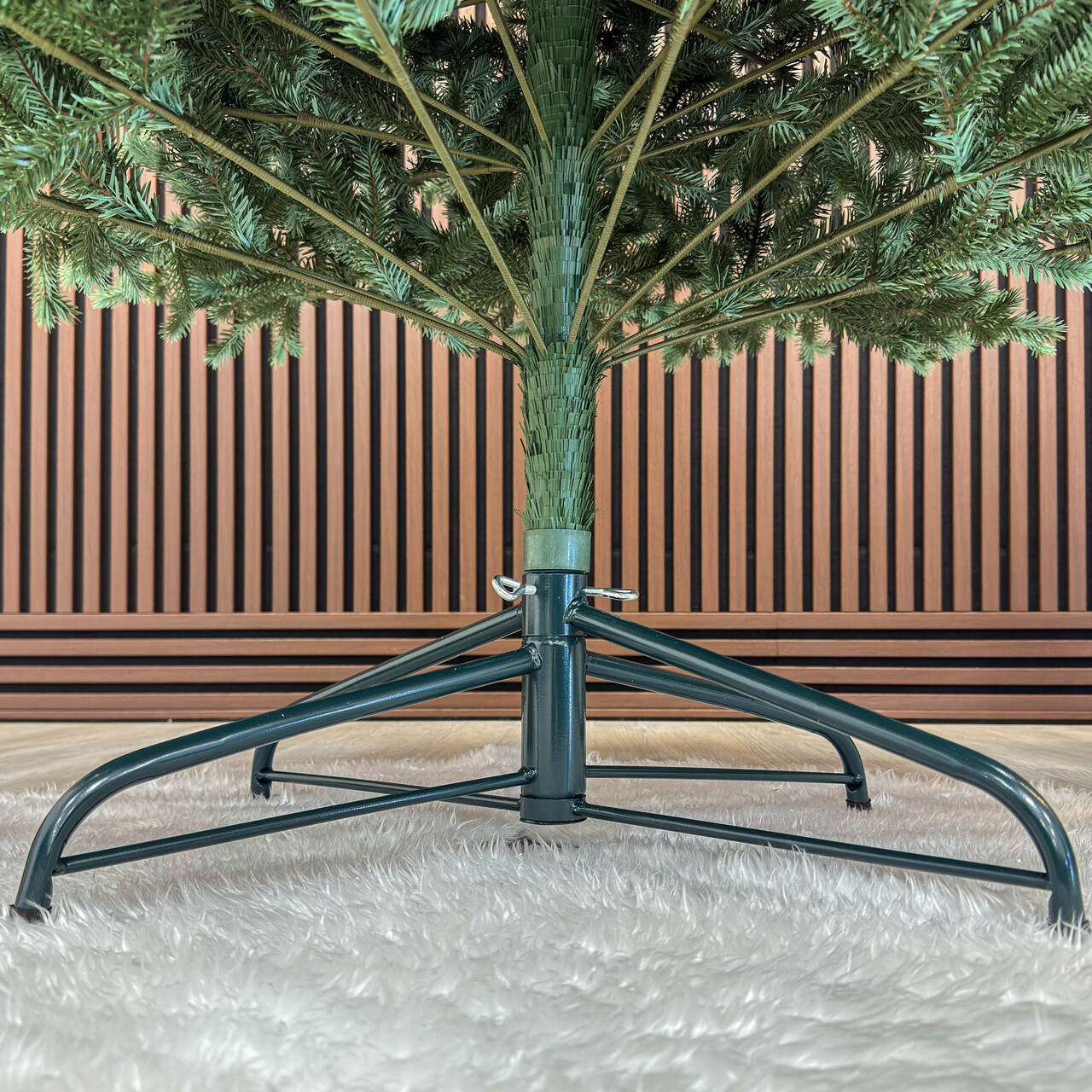 Brad artificial Sersimo, Scandinavia, verde cu varfuri argintii, Integral 3D, 210 cm