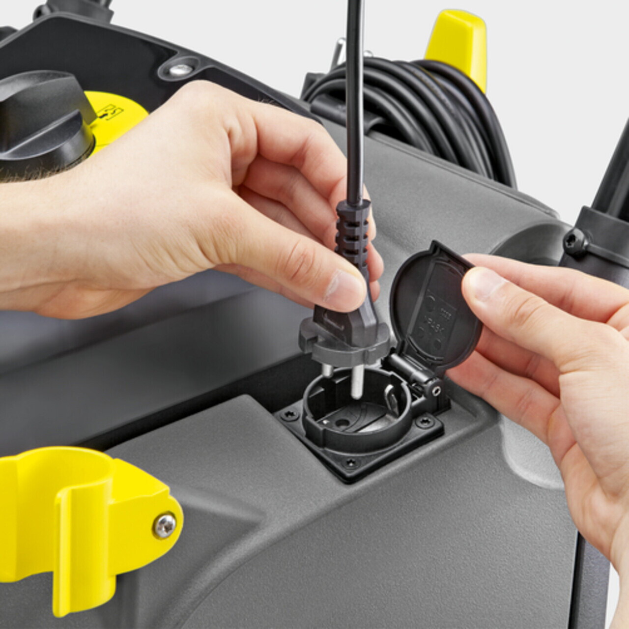 Aspirator cu spalare prin injectie-extractie profesional Puzzi 30/4, Karcher, gri — imaginea 2