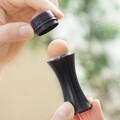 Rola faciala vulcanica matifianta Ovoller, InnovaGoods, Ø3 x 7.7 cm