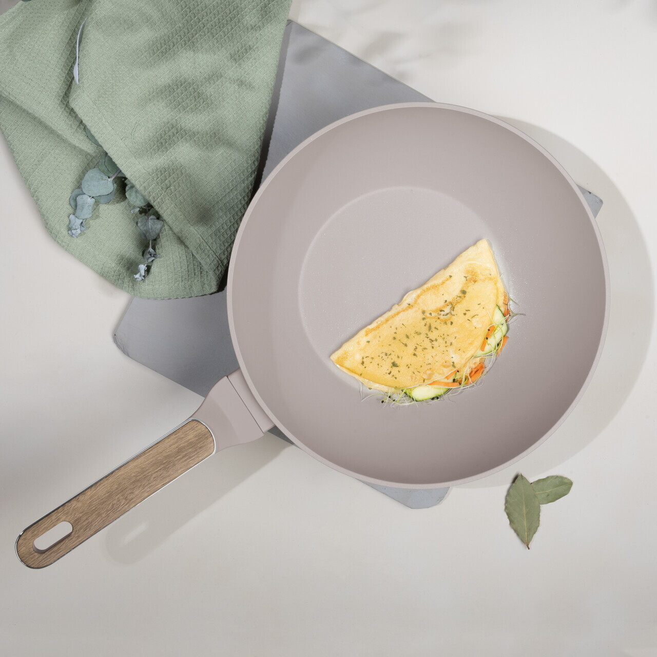 Tigaie Wok Berlinger Haus, Taupe Nordic, 28 cm, 3.5 L, aluminiu forjat, taupe mat/natur - imagine 4