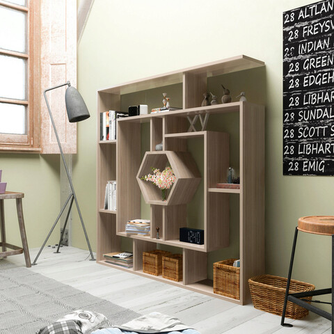 Corp biblioteca, zena home, labrina, pal, stejar