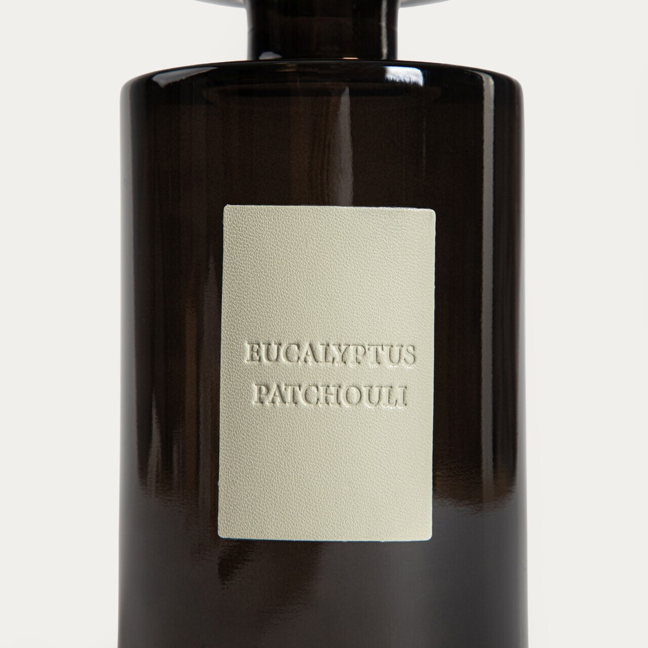 Difuzor de parfum cu betisoare Urban Leather, Eucalyptus Patchouli, Homla, 300 ml, sticla, negru — imaginea 4