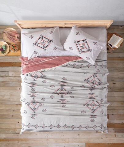 Set cuvertura de pat dubla Pique, 4 piese, 220×240 cm, 100% bumbac, Cotton Box, Edwin, maro scortisoara Pături şi cuverturi