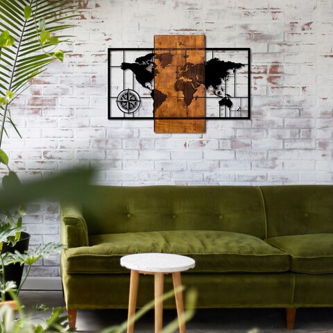 Decoratiune de perete, world map with compass, 50% lemn/50% metal, dimensiune: 85 x 58 cm, nuc / negru