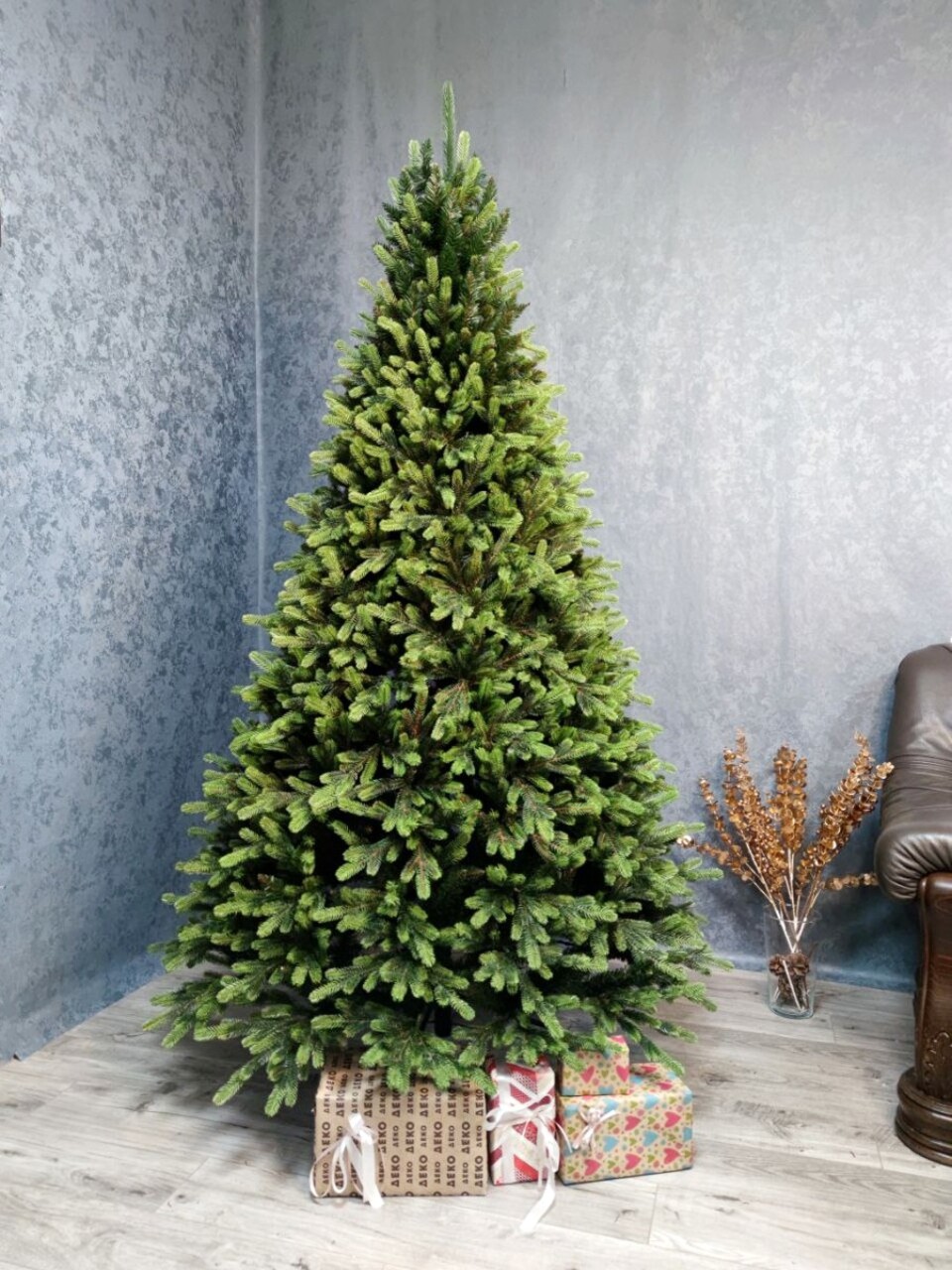 Brad artificial Christmas Deluxe by Sersimo, Carpati cu varfuri verzi, 2D+3D, 210cm — imaginea 3