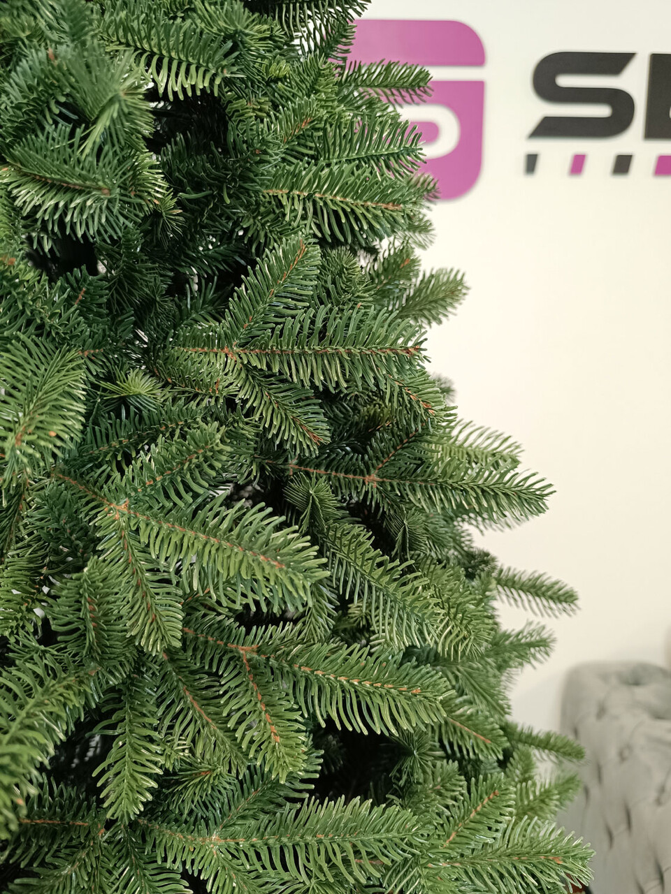 Brad artificial Christmas Deluxe by Sersimo, Canada verde, 3D, 210cm — imaginea 11