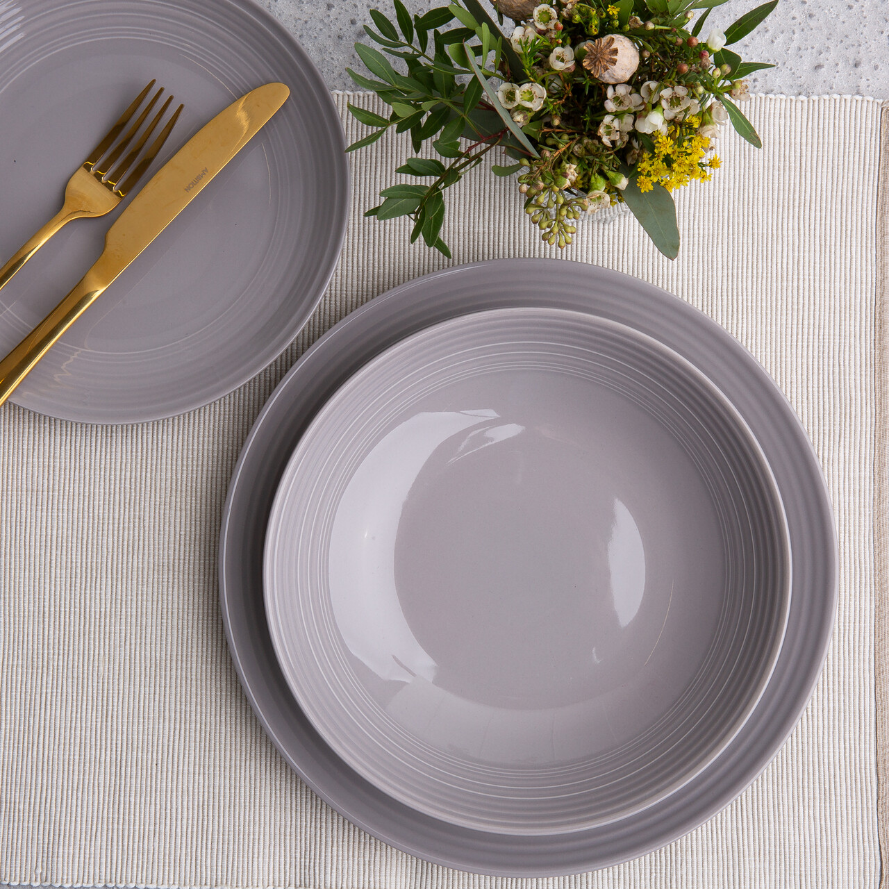 Serviciu de masa 18 piese Linea Ambition portelan gri