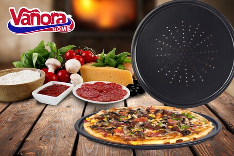Tava perforata pentru pizza vanora, Ø32 cm, otel carbon, negru