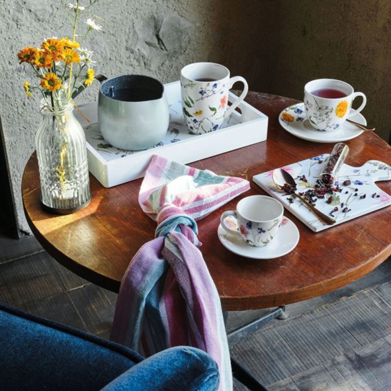 Set 6 cesti de cafea cu farfurie Iris Audrey, Tognana Porcellane, 80 ml, portelan New Bone China, multicolor - 1 | YEO