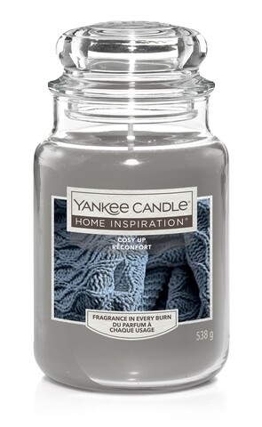 Lumanare parfumata in suport de sticla, Yankee Candle, 120 ore, 538 g, ambra/flori fine/haine moi