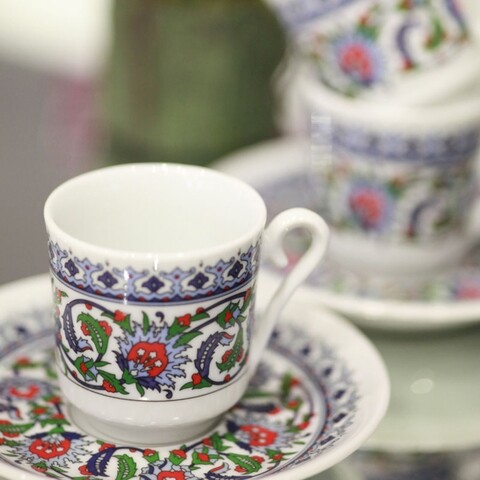 Set 6 cesti + 6 farfurii, Kutahya Porselen, GZ12KT601860, 50 ml, portelan, multicolor BUCATARIE