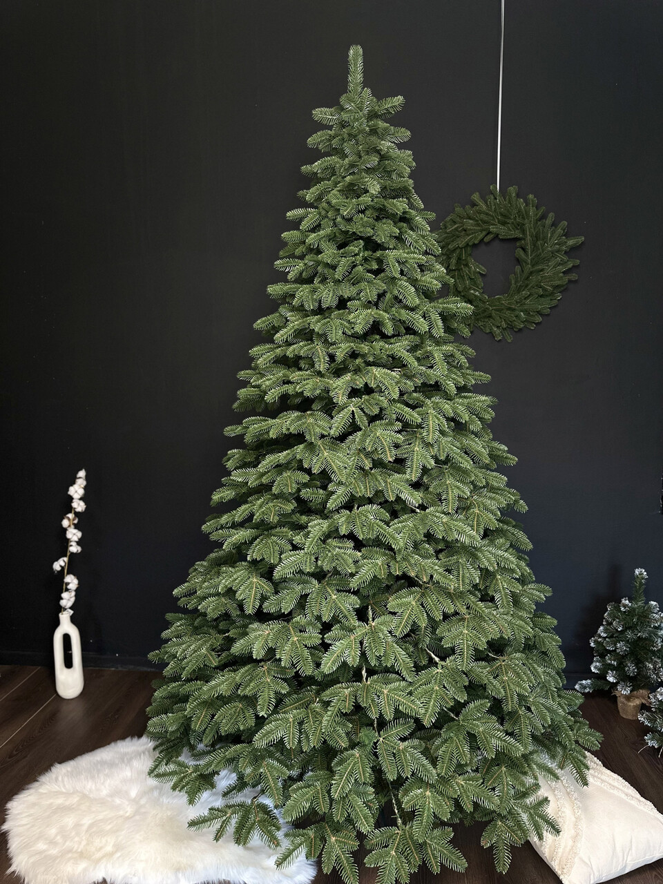 Brad artificial Christmas Deluxe by Sersimo, Canada verde, 3D, 210cm — imaginea 2