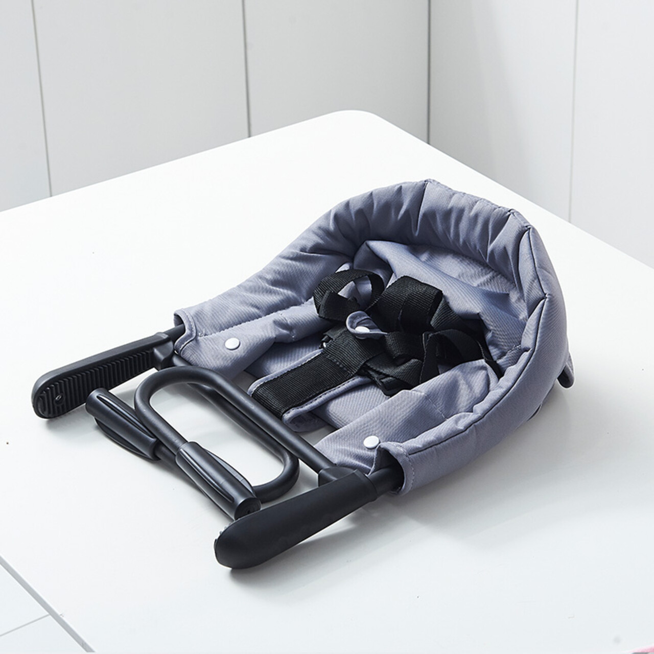 Scaun pentru bebelusi atasabil la masa, U-Grow, 39.5x38x31.5 cm, poliester/metal, gri