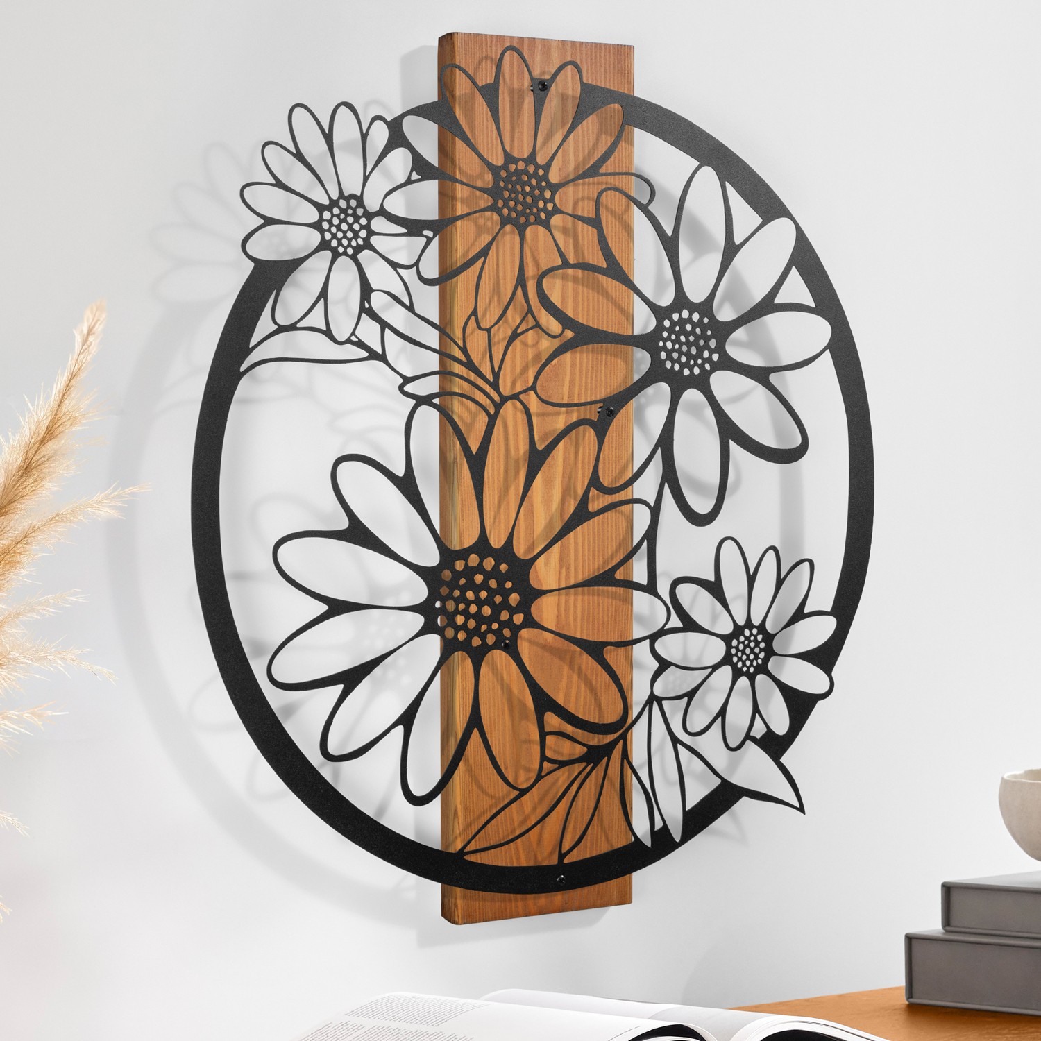 Decoratiune de perete, Marguerite, Cadru: Lemn (Grosime: 2 cm), Nuc negru