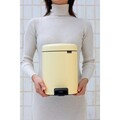 Cos de gunoi cu pedala, Brabantia, NewIcon Mellow Yellow, 12 L, 33.8x25.1x41.1 cm, otel, galben pastel
