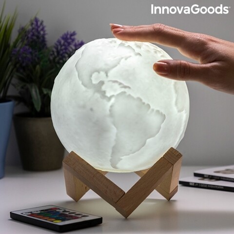 Lampa LED RGB reincarcabila Planeta Pamant Worldy InnovaGoods